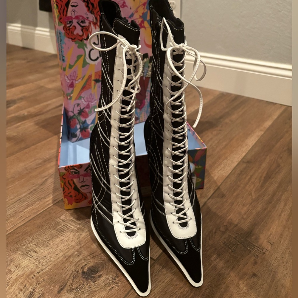 Brand new stylish, Pep-rally Pointed Toe Boots Jeffrey Campbell with box